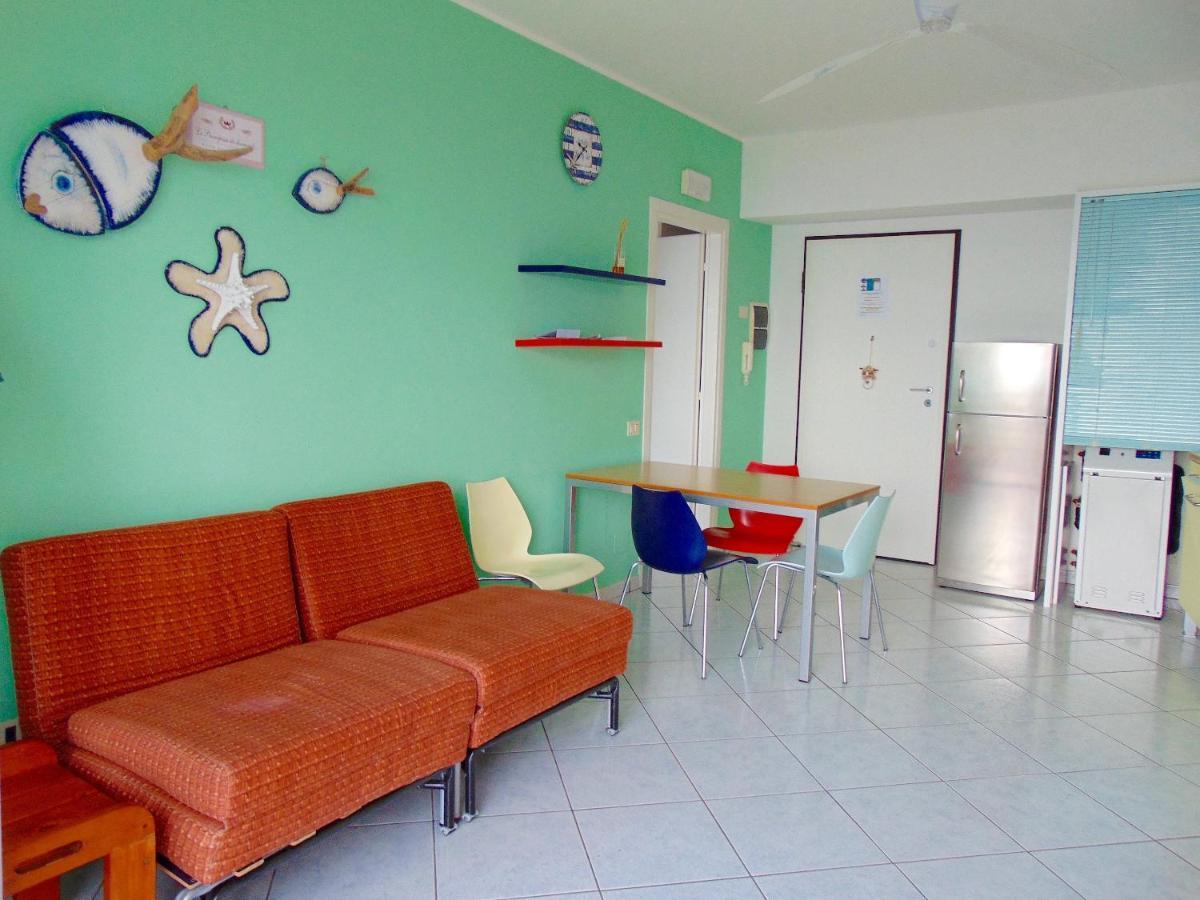 N226 - Numana, Meraviglioso Bilocale Fronte Mare Exterior foto